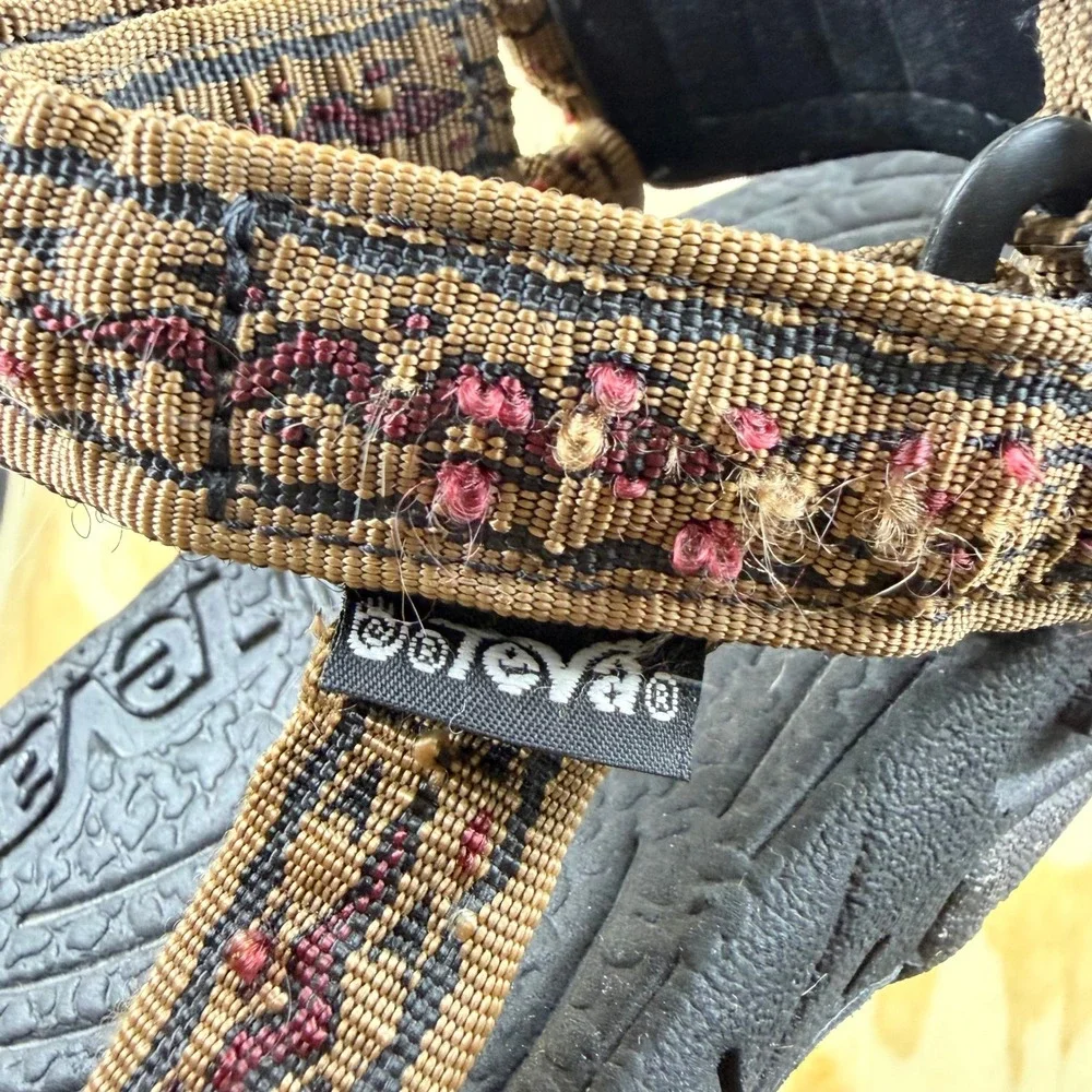 Teva Terra Fi Mens Sport Sandals Brown Geometric Straps Hiking Water Shoes 7